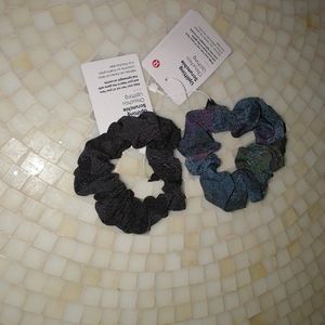 Nwt  Lululemon scrunchie